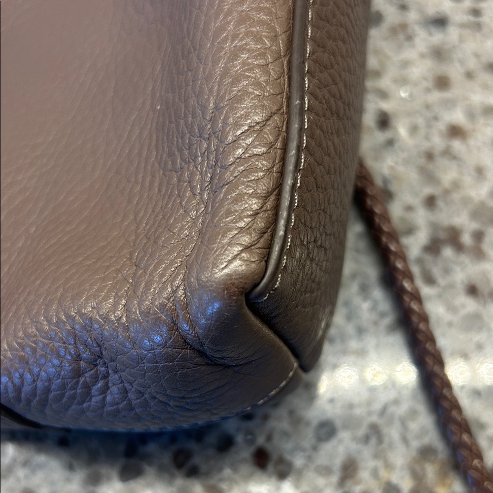 Tory Burch Taylor Camera Bag, Taupe Brown, Pebbled Leather - Picture 5 of 11